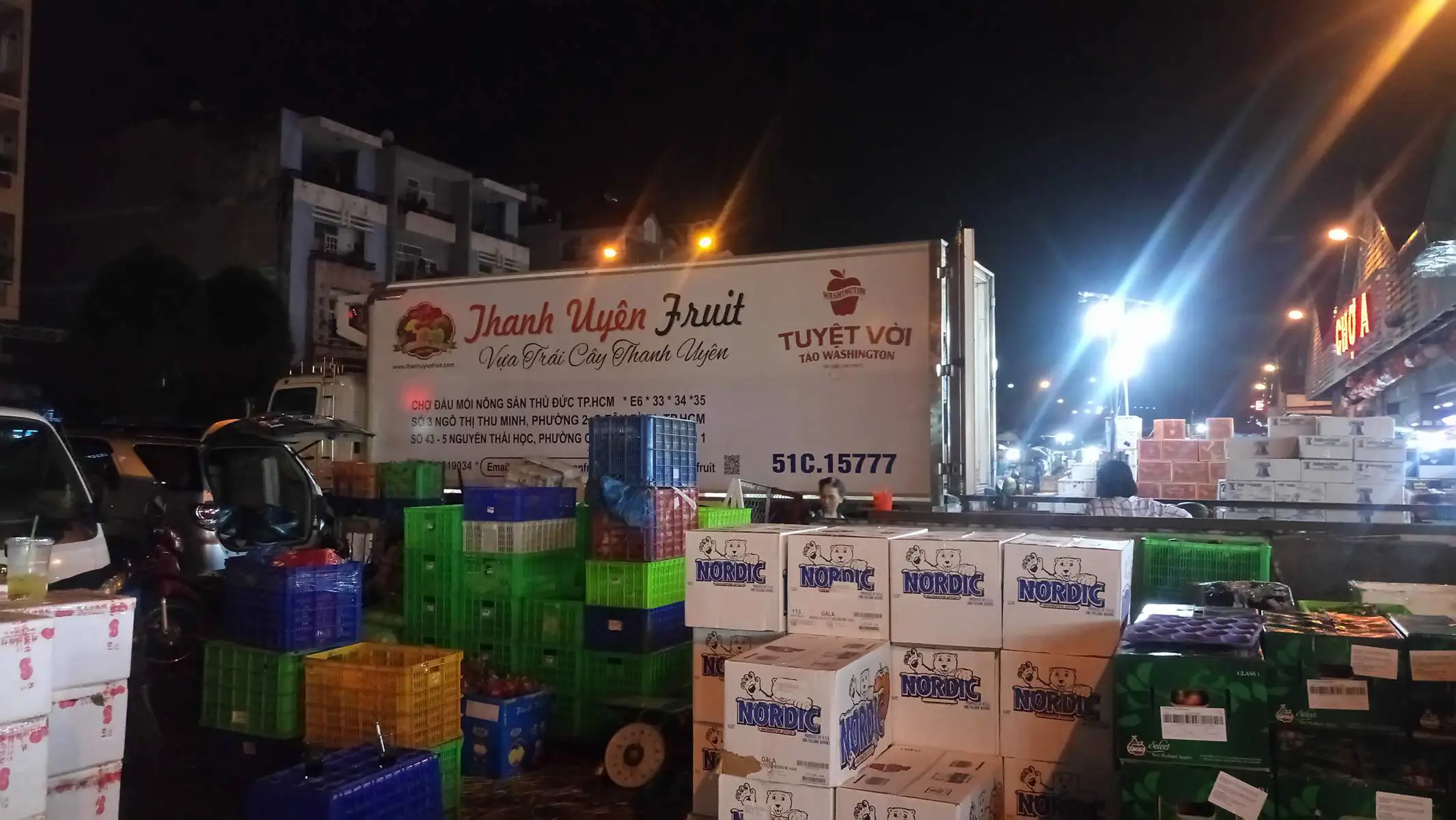 Dán Decal Trên Thùng Xe Tải Tại Hồ Chí Minh 2018